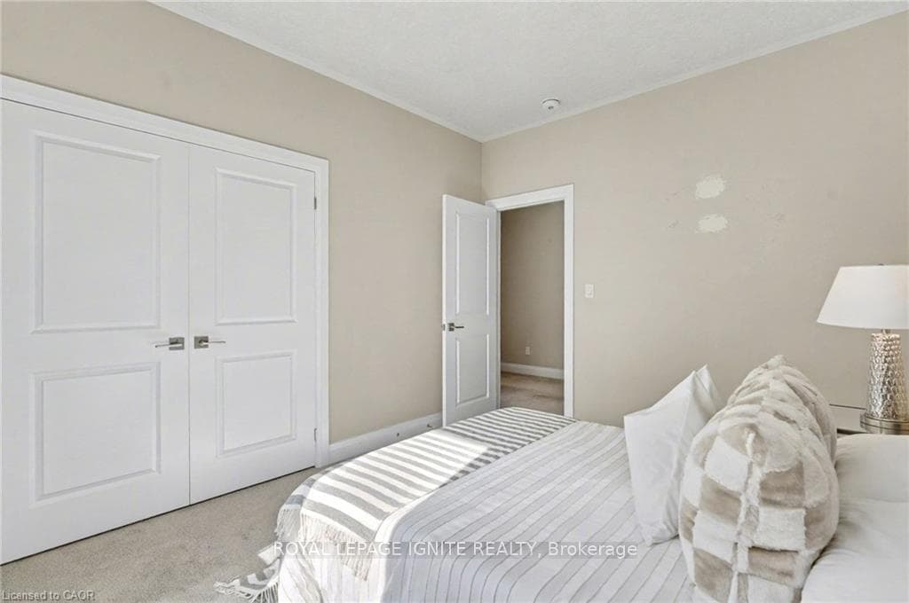 156 Ridgemount Street photo 31