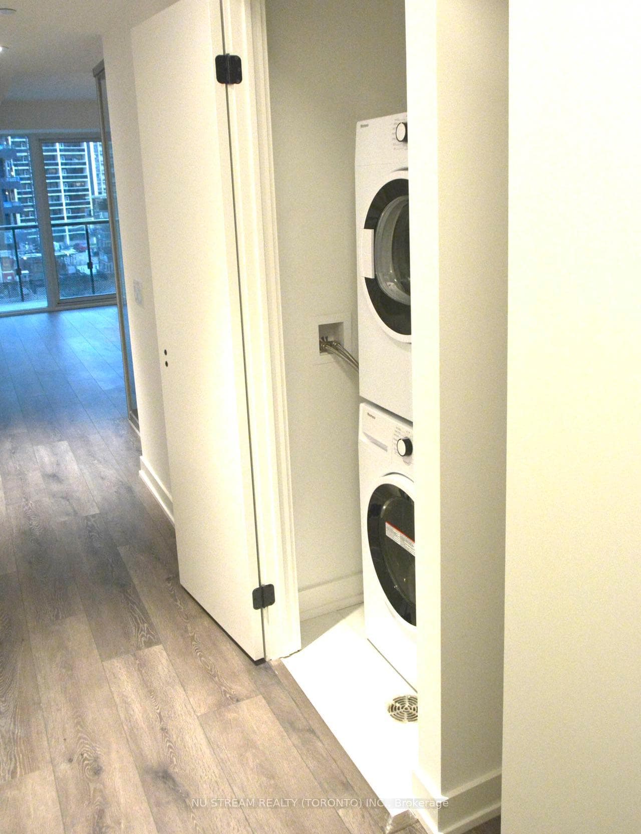 117 Broadway Avenue Unit 406 photo 10