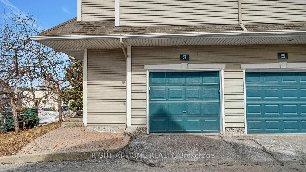 825 Grenon Avenue Unit 3 photo 3