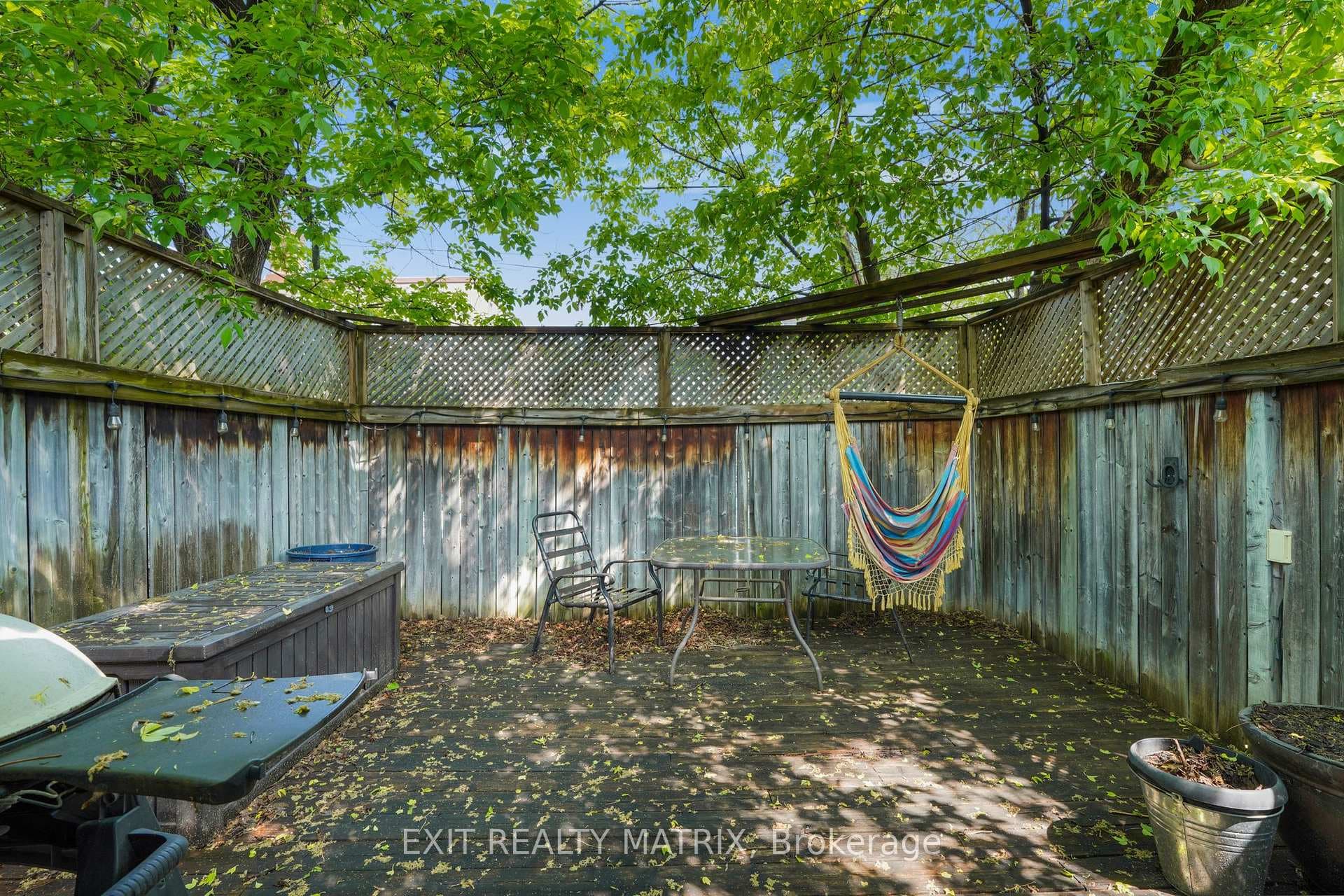 261 Montfort Street photo 18