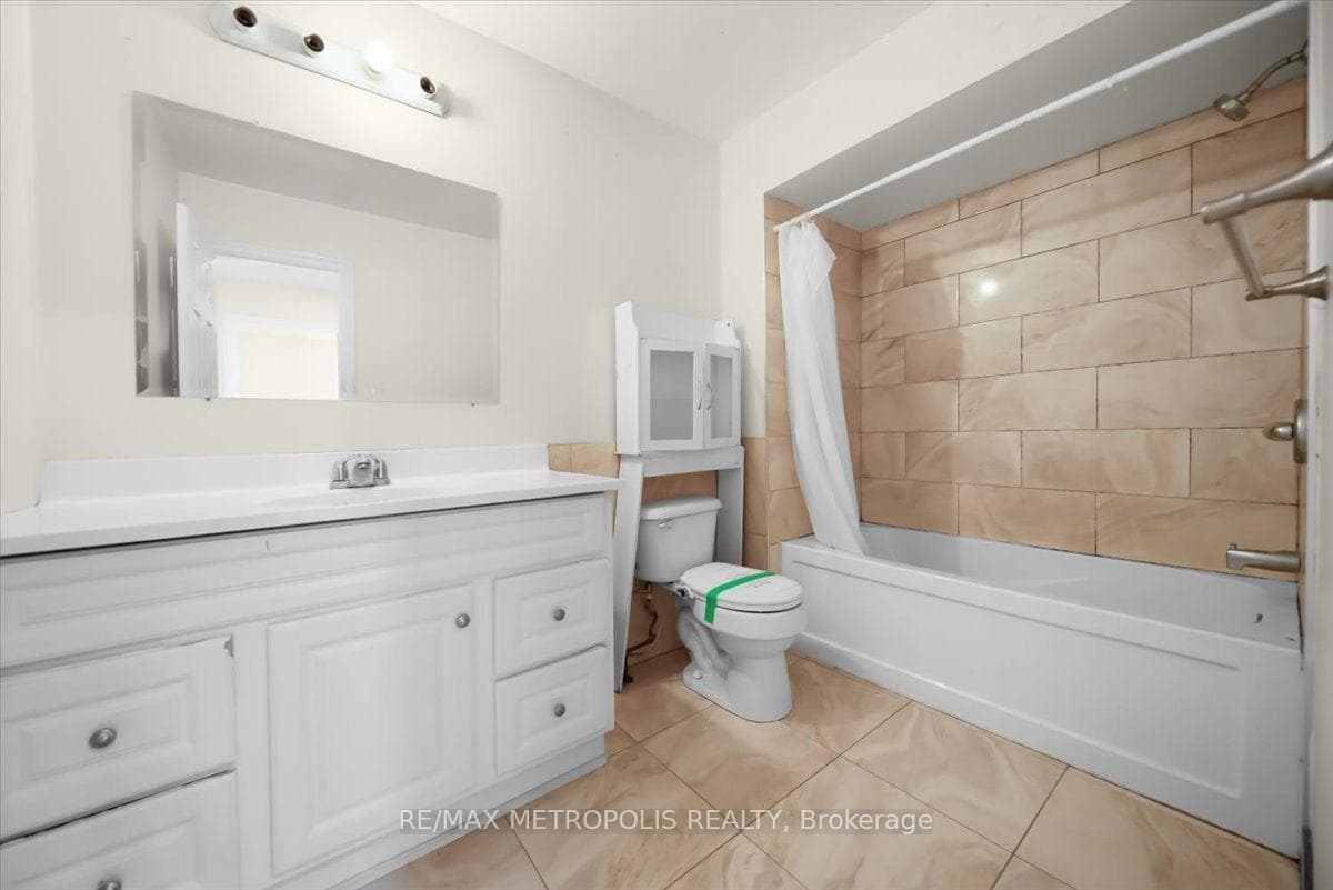 39 Jellicoe Crescent photo 18