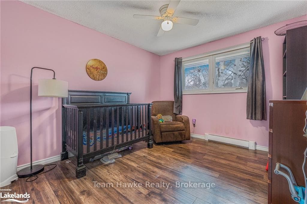 88 FOX Street photo 21