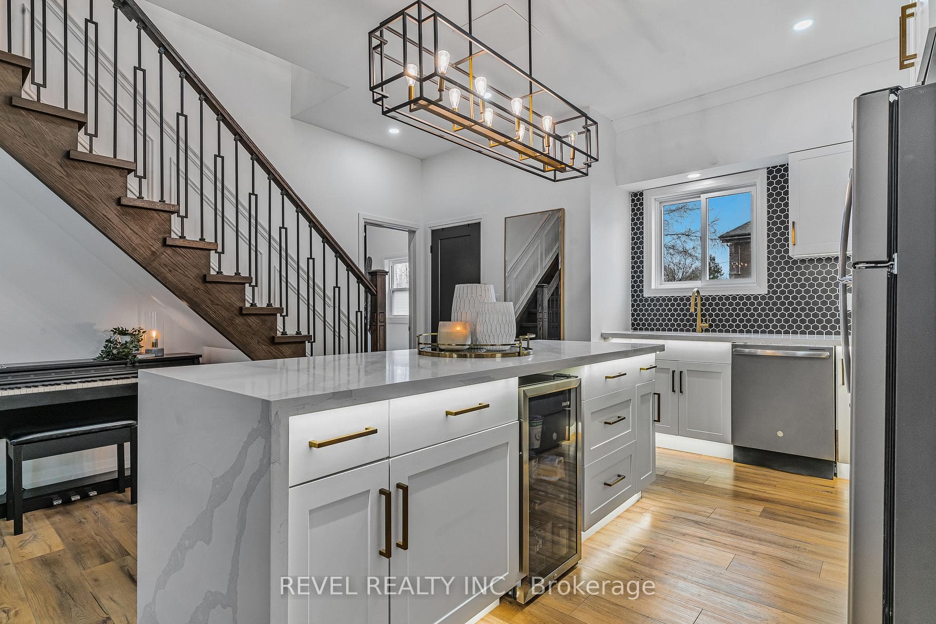 18 Poplar Avenue photo 12