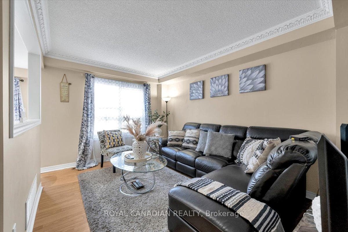 47 Smales Drive photo 7
