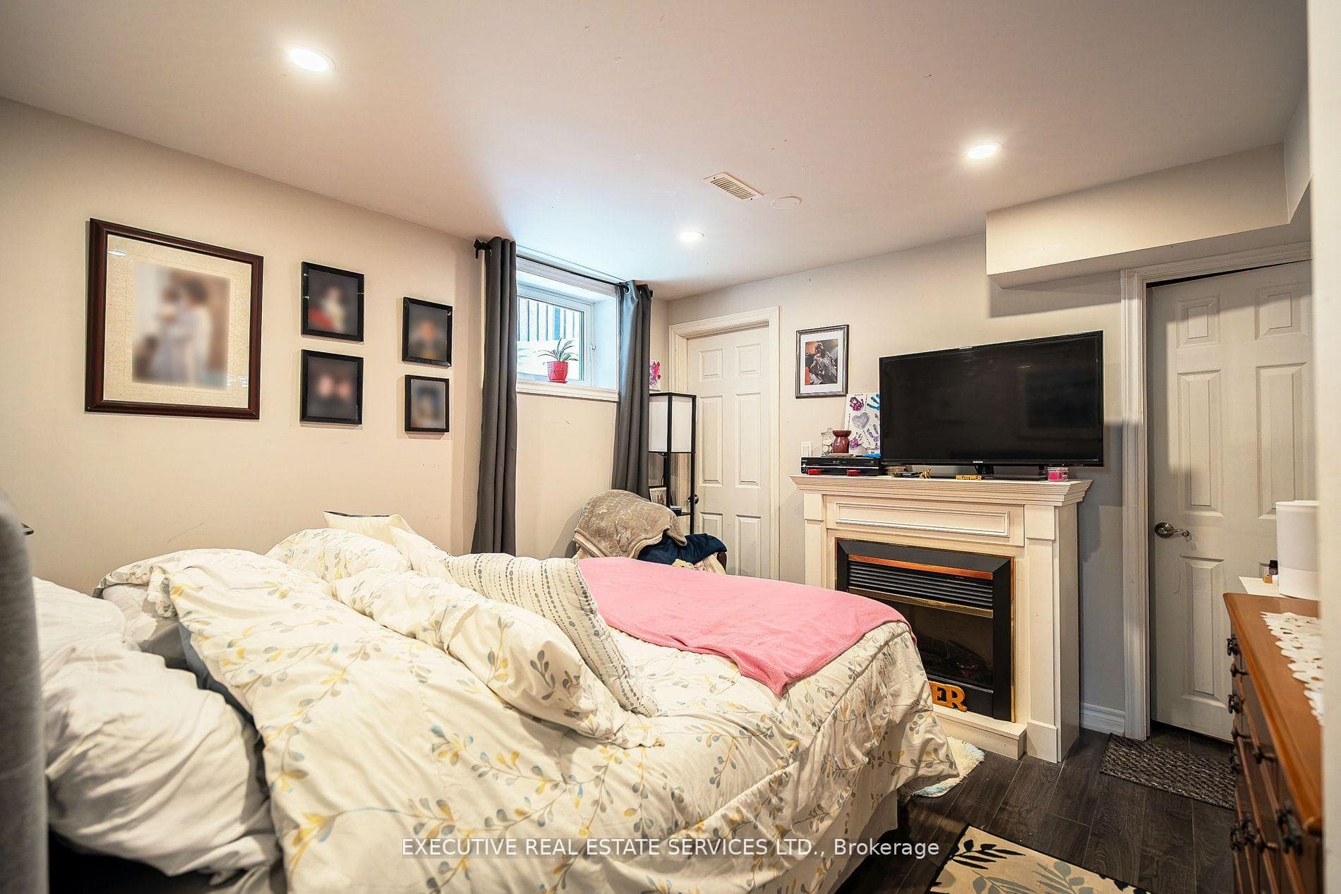 4 Simmons Boulevard photo 31
