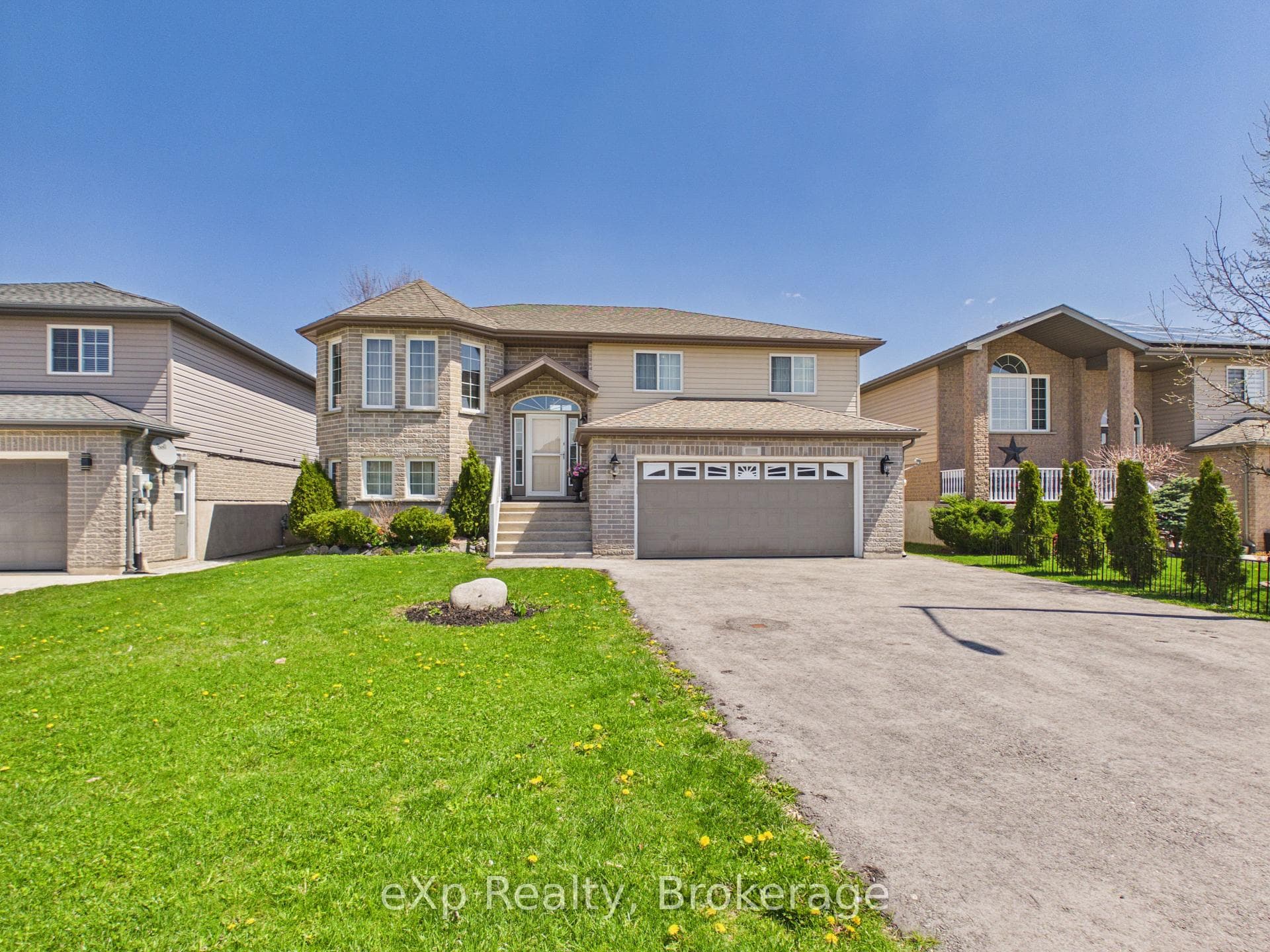 241 17th Avenue photo 3