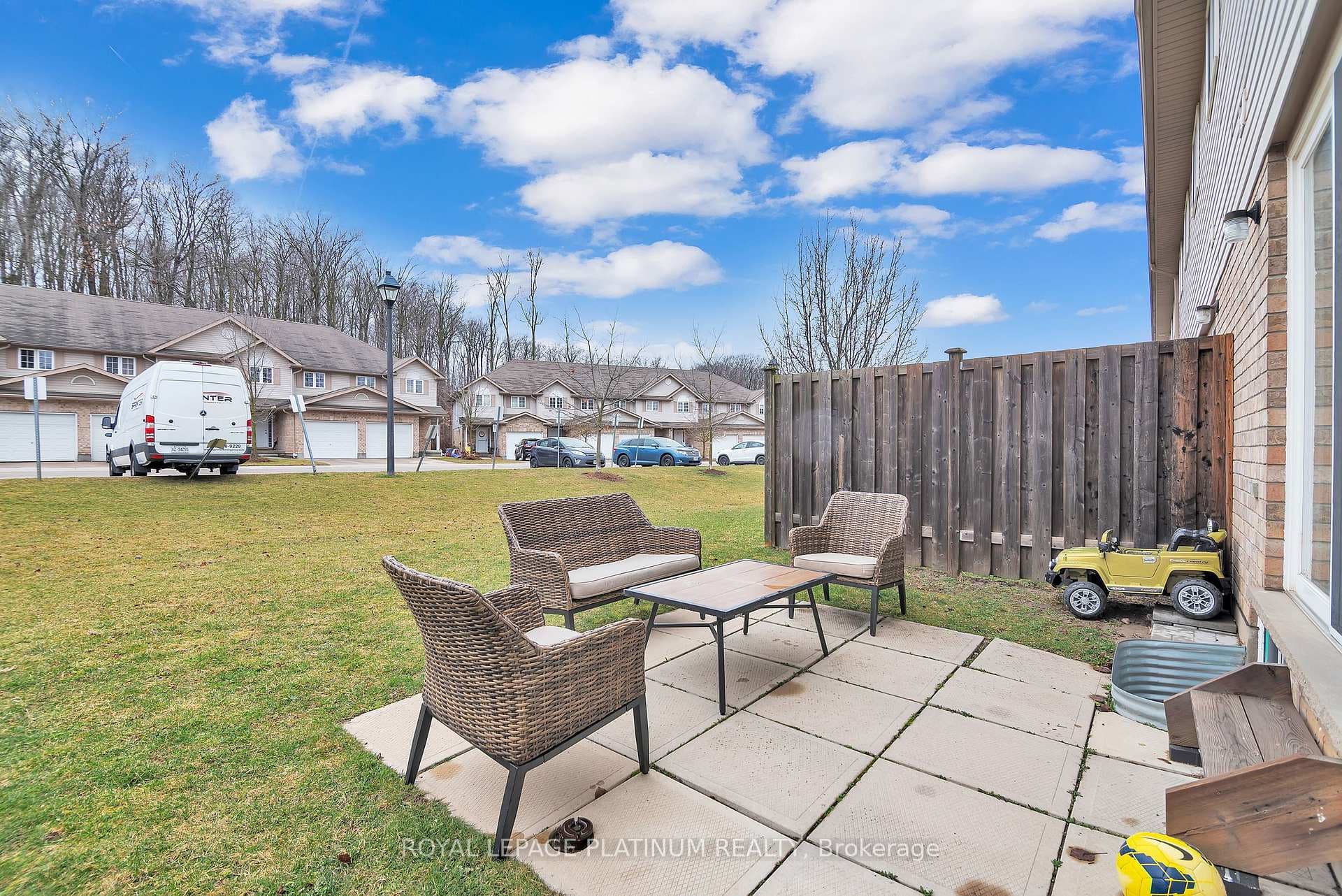 312 Fallowfield Drive photo 28