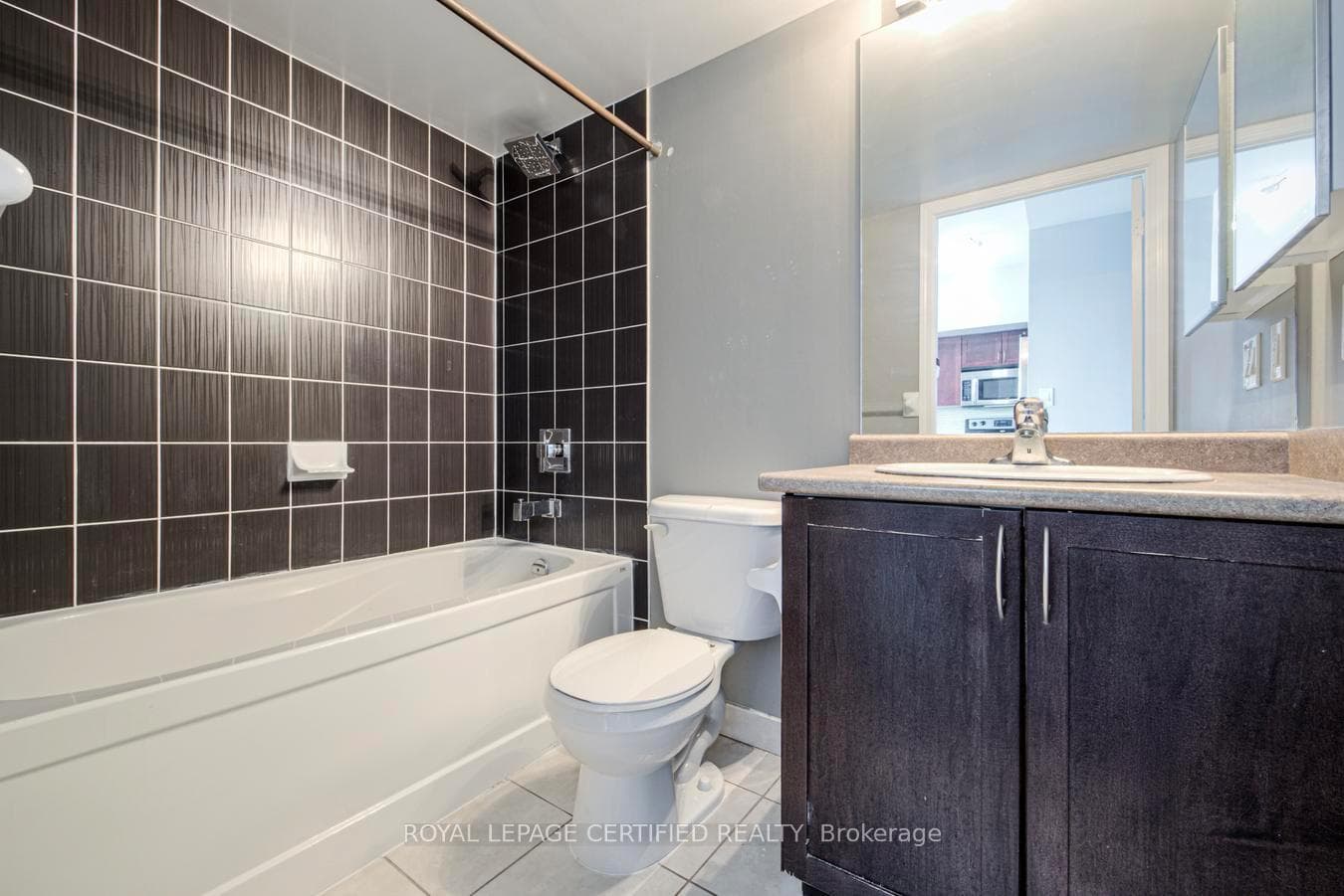 208 Enfield Place Unit 3301 photo 22