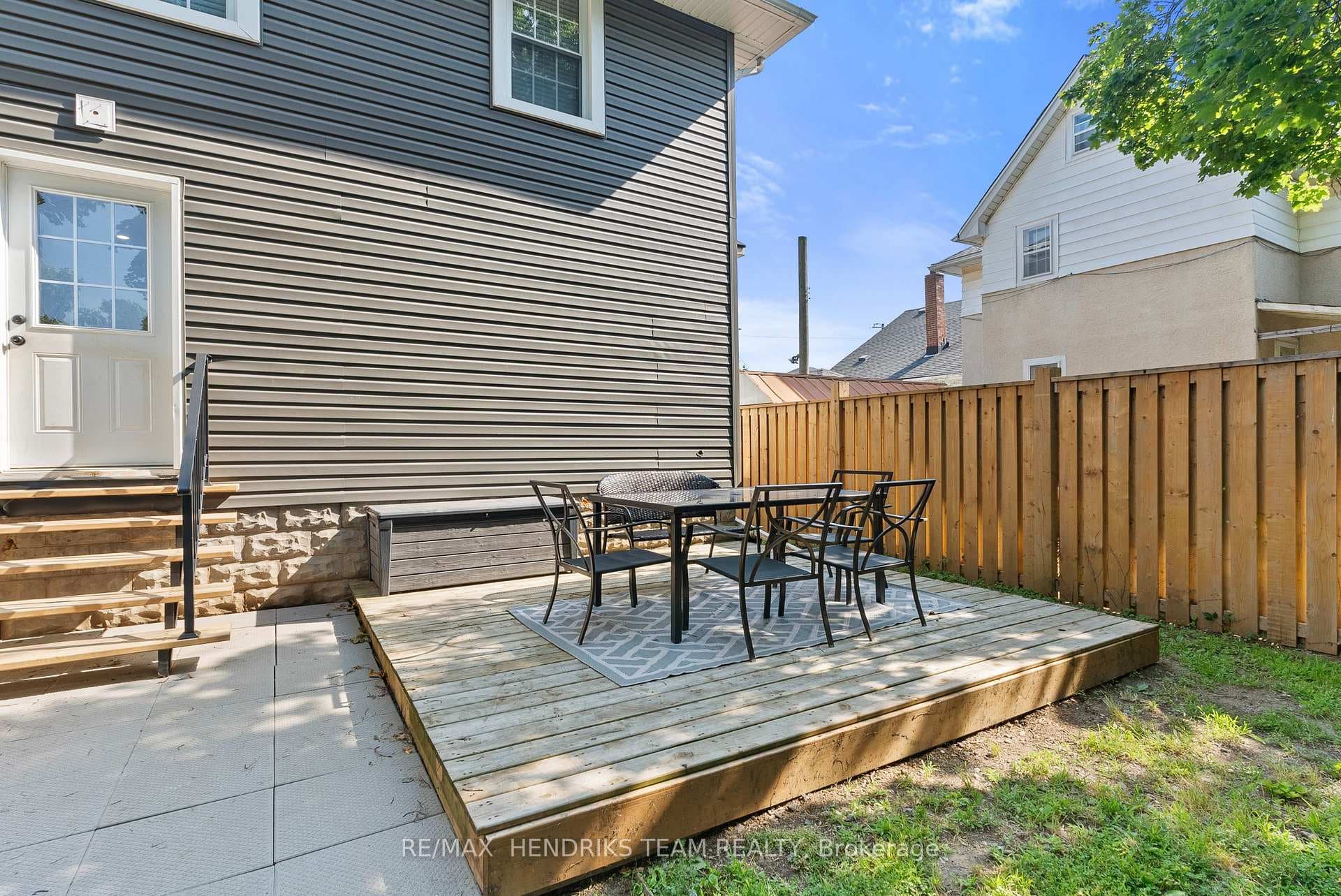 69 Chaplin Avenue photo 32