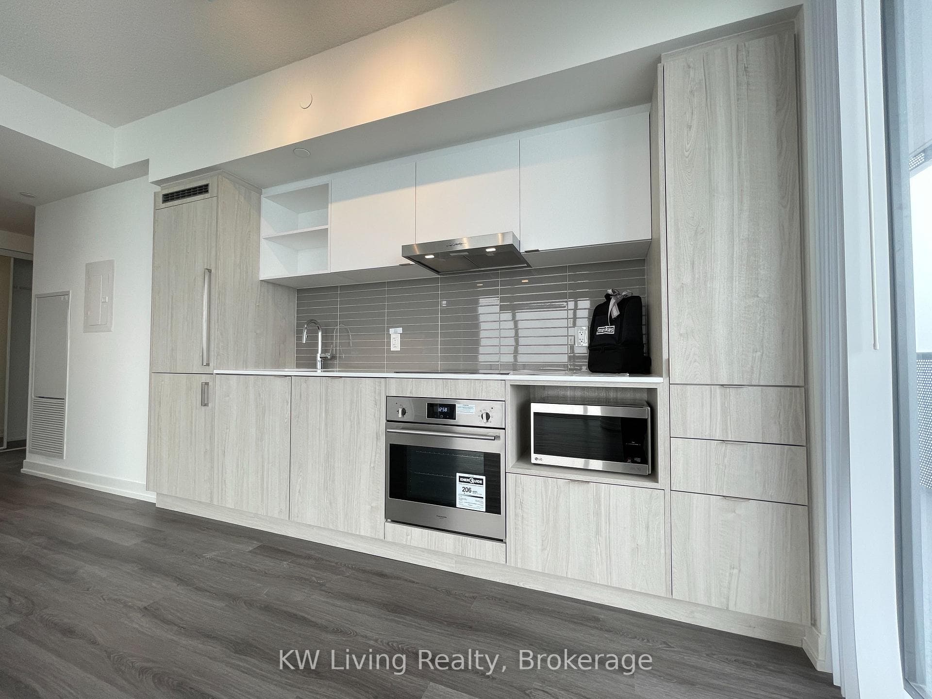 138 Downes Street Unit 4607 photo 9