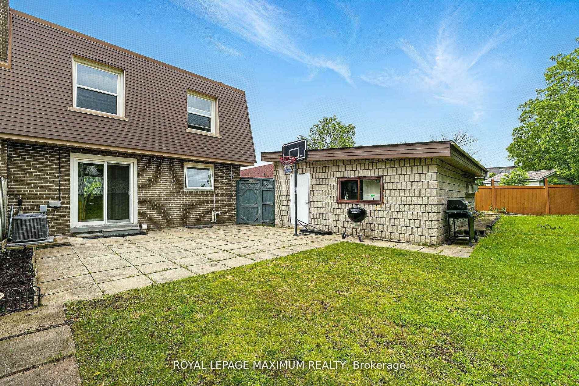 32 Fennimore Crescent photo 36