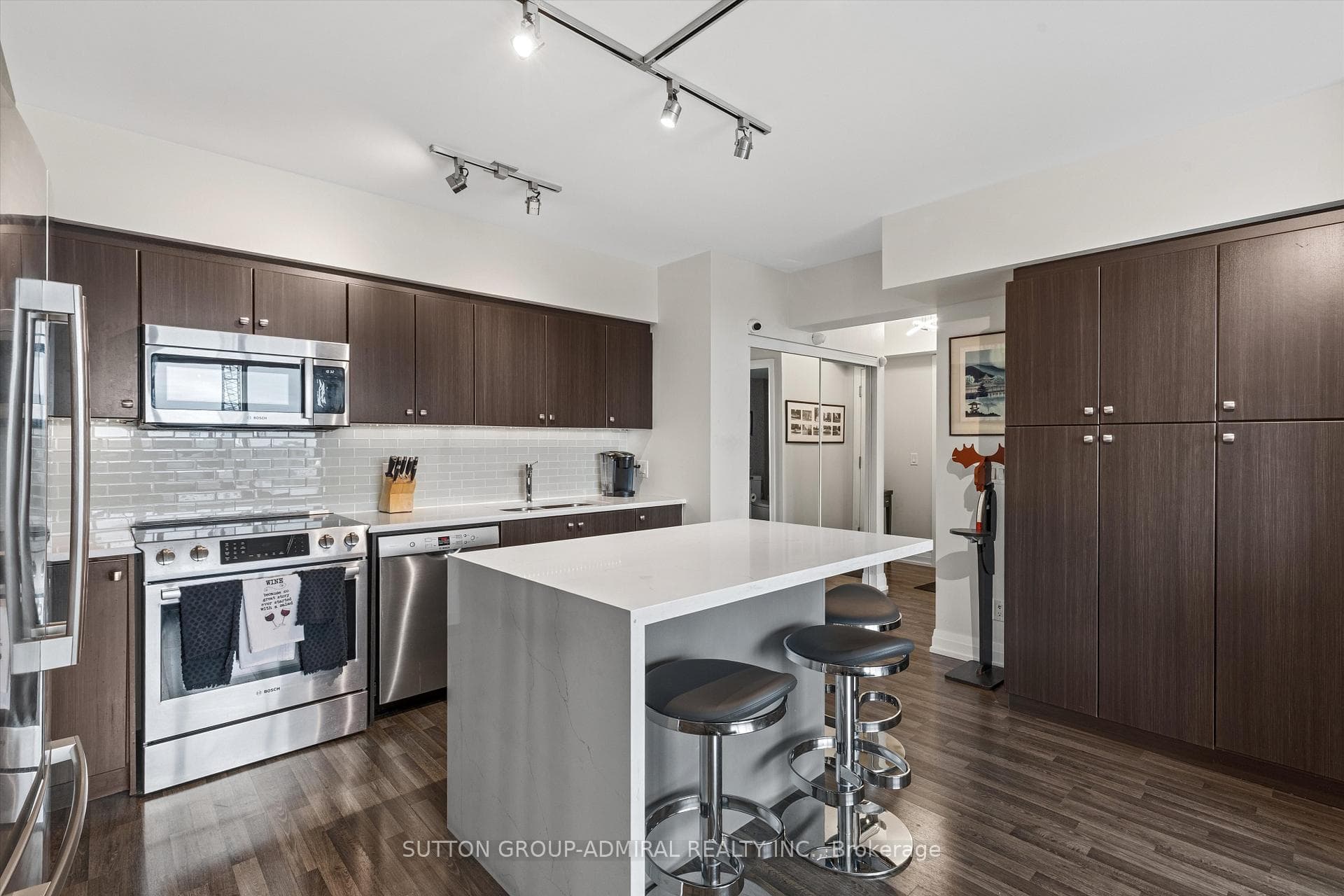 555 Wilson Avenue Unit 703E photo 3