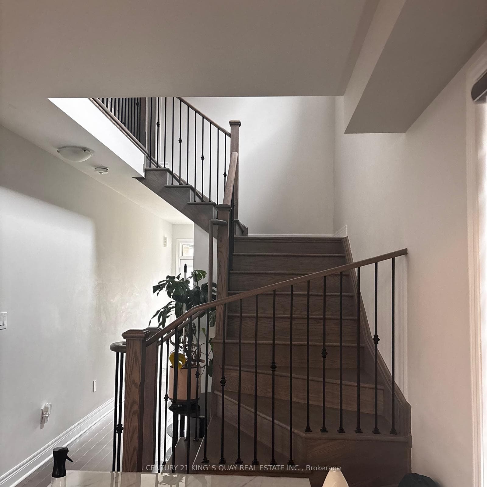 11 Jinnah Avenue photo 9