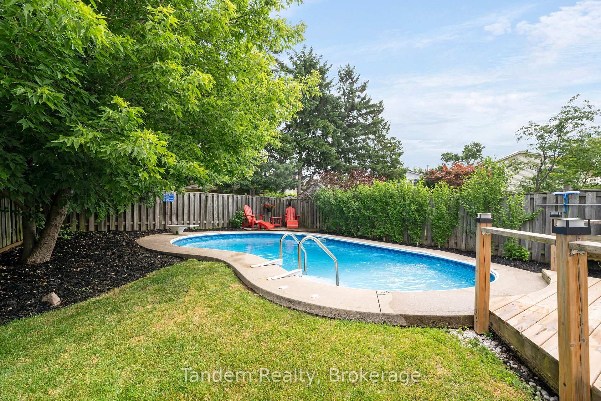 769 Coulson Avenue photo 3
