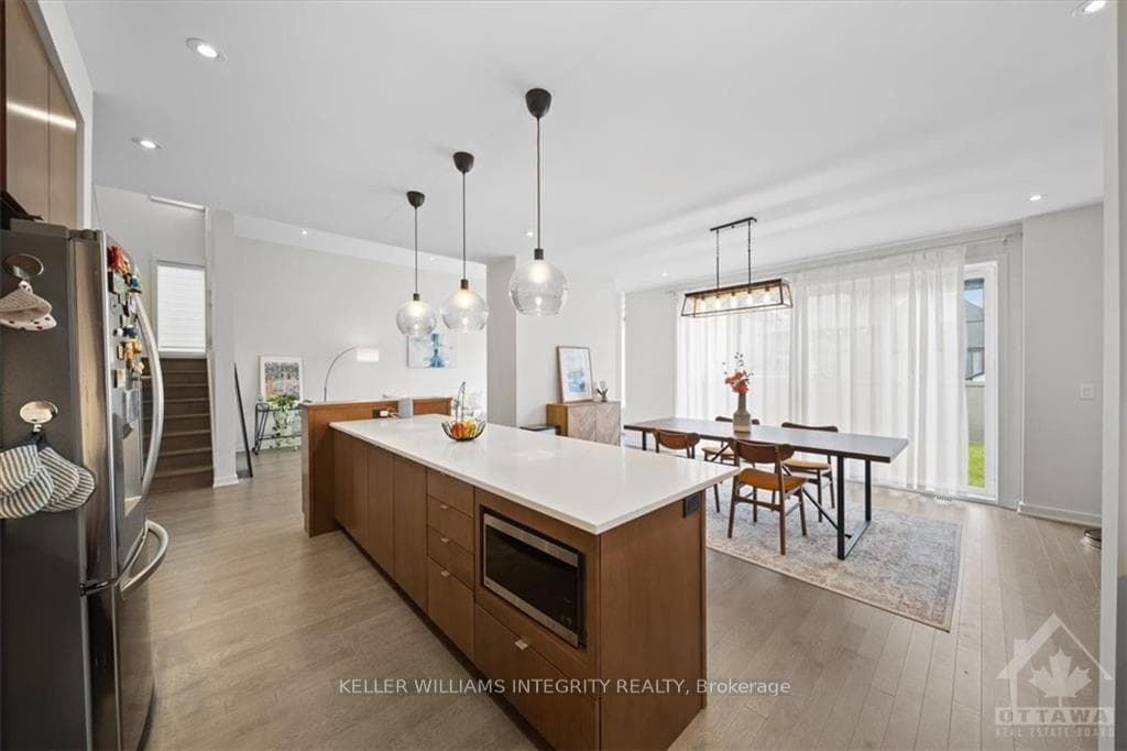 752 WOOLER Place photo 12