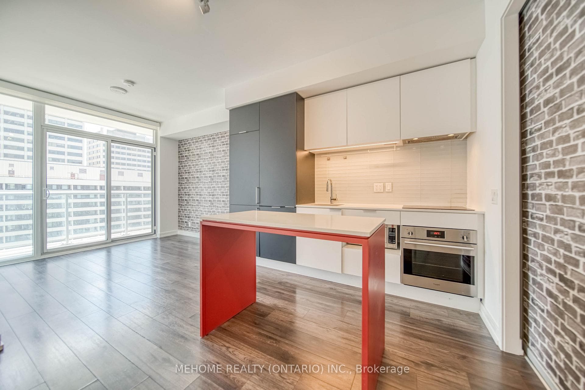 33 Helendale Avenue Unit 1307 photo 10