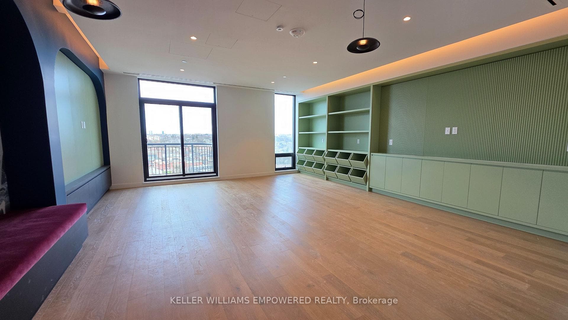 1185 Dupont Street Unit 817 photo 13