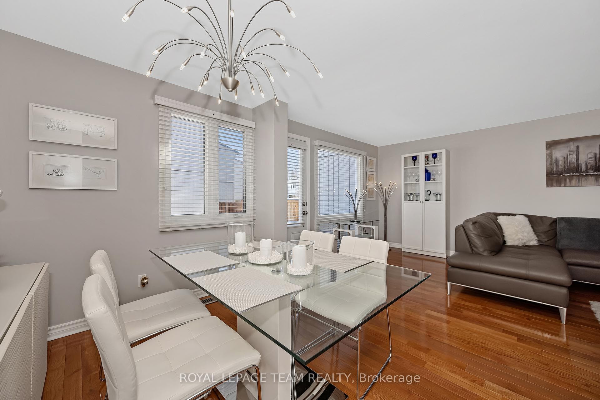 18 Benlea Drive Unit C photo 11
