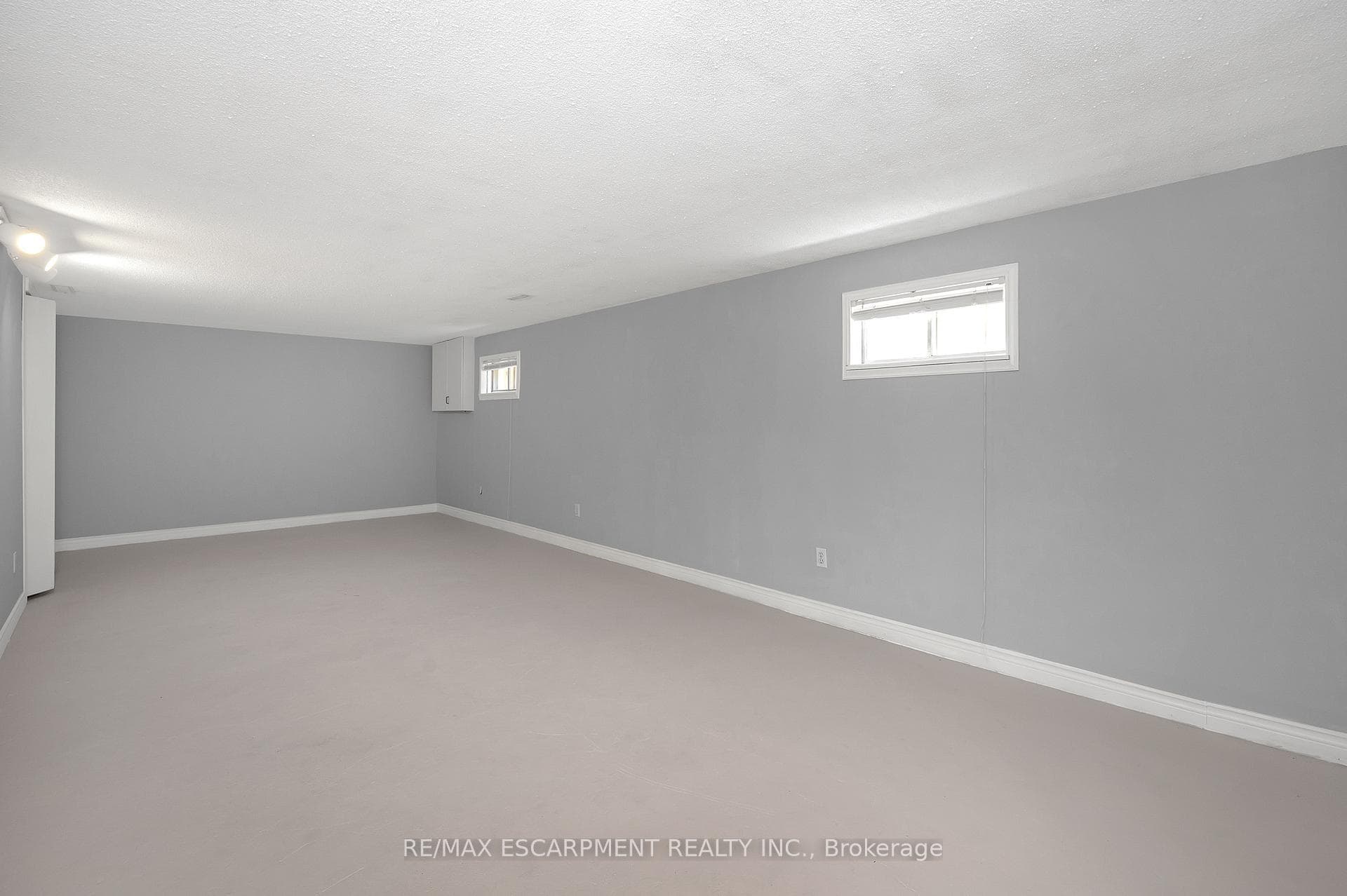 2405 Amblecote Lane photo 33