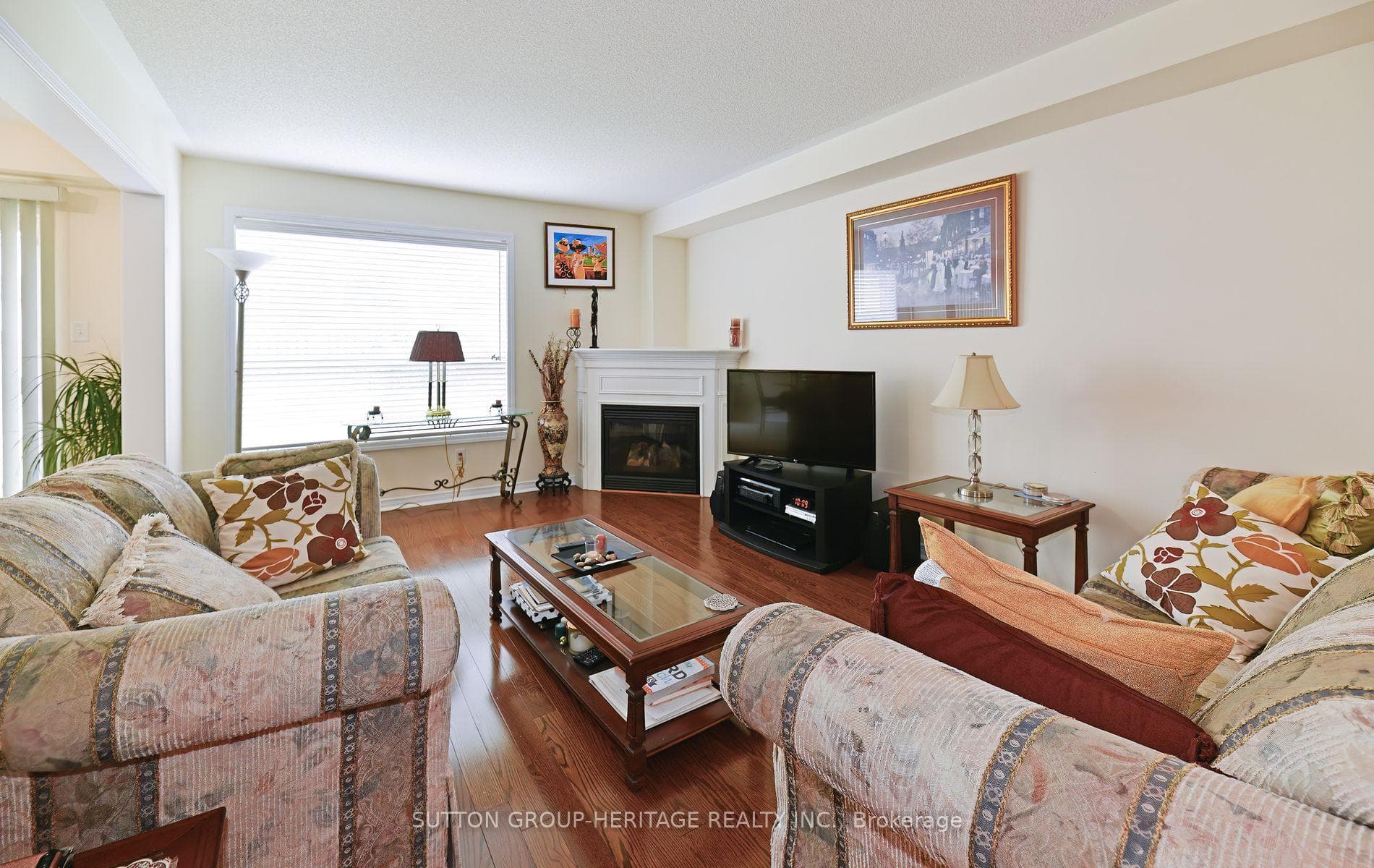 38 Harkness Drive photo 3