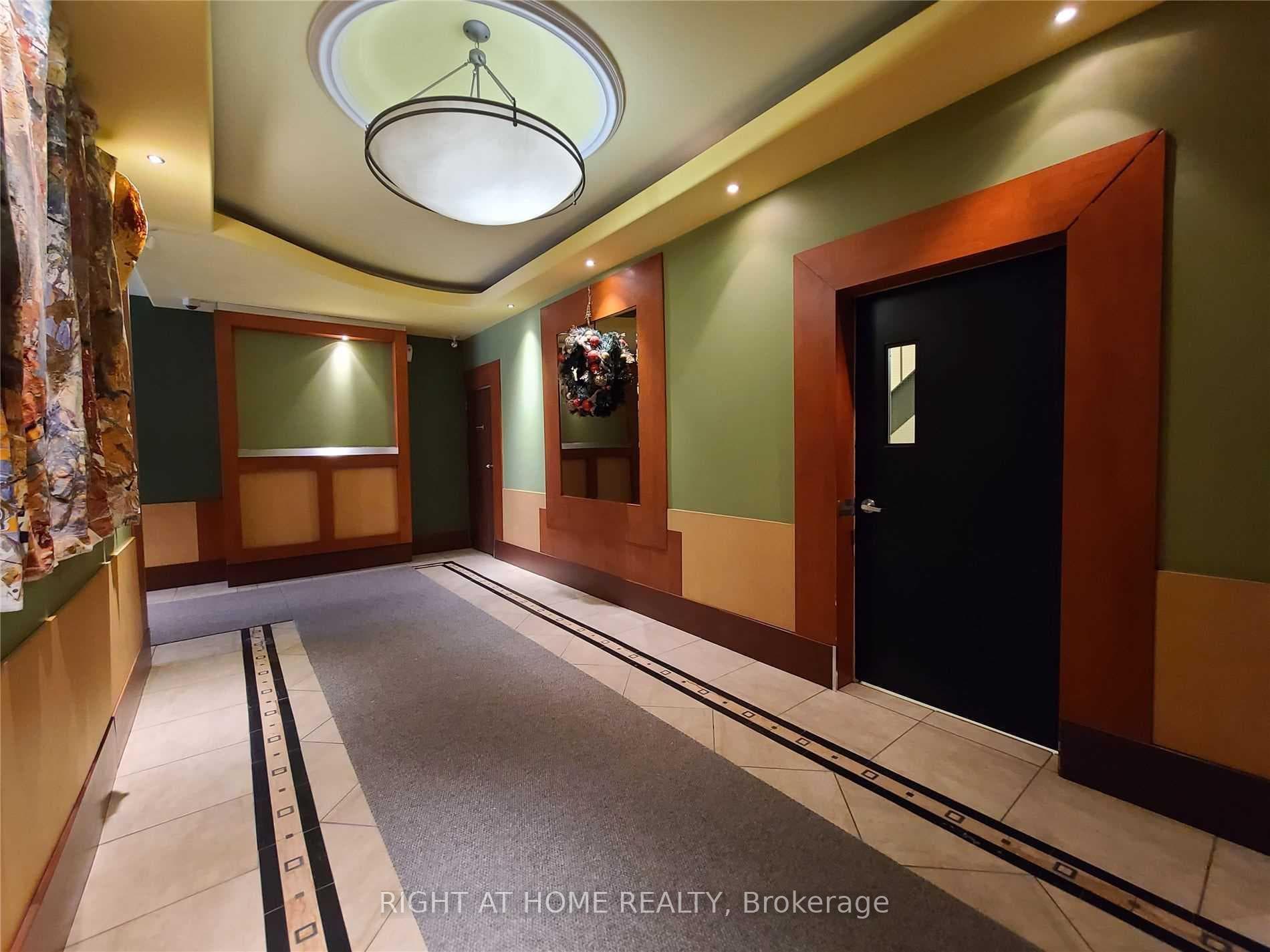 5949 Yonge Street Unit 206 photo 9