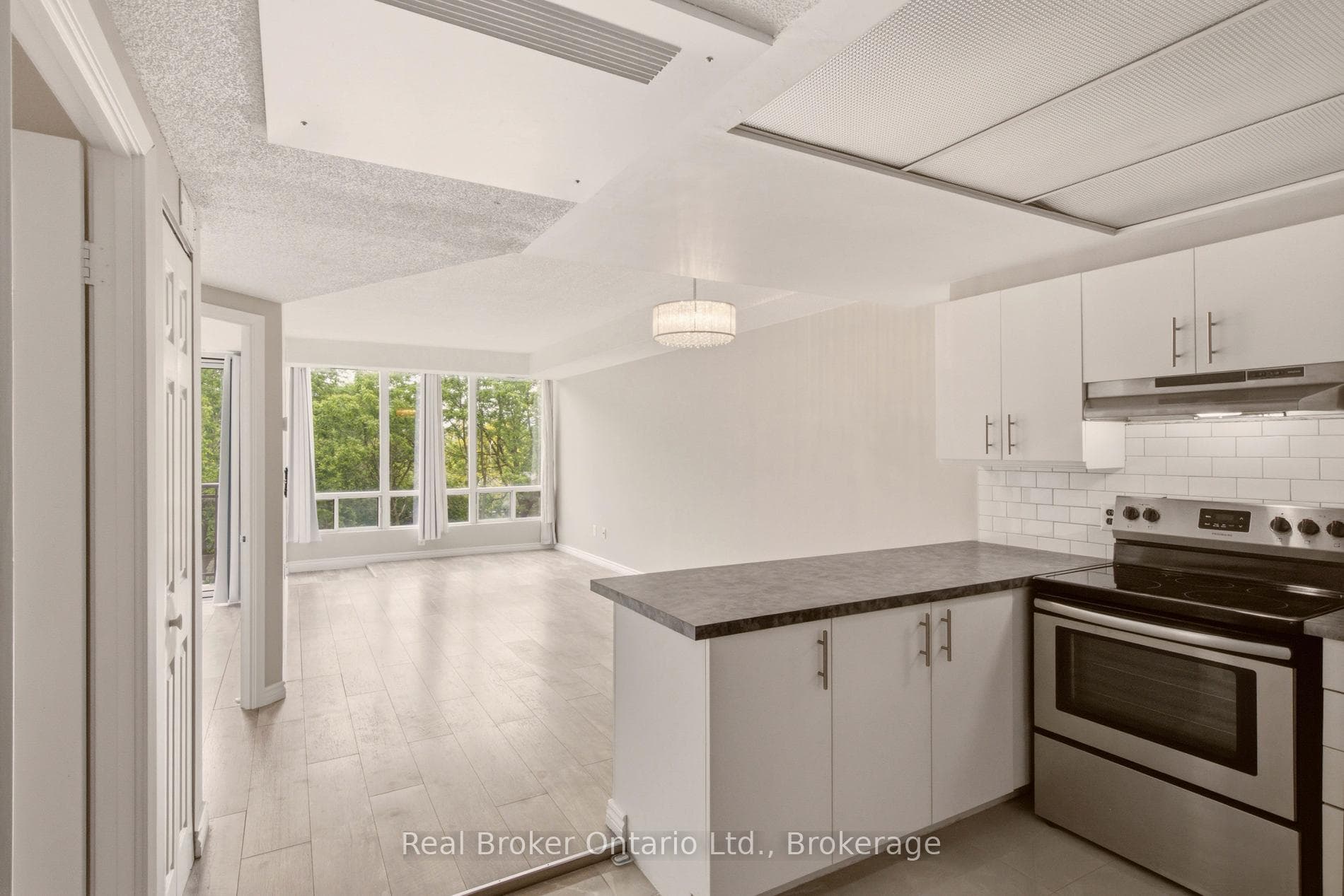 105 Bagot Street Unit 409 photo 1