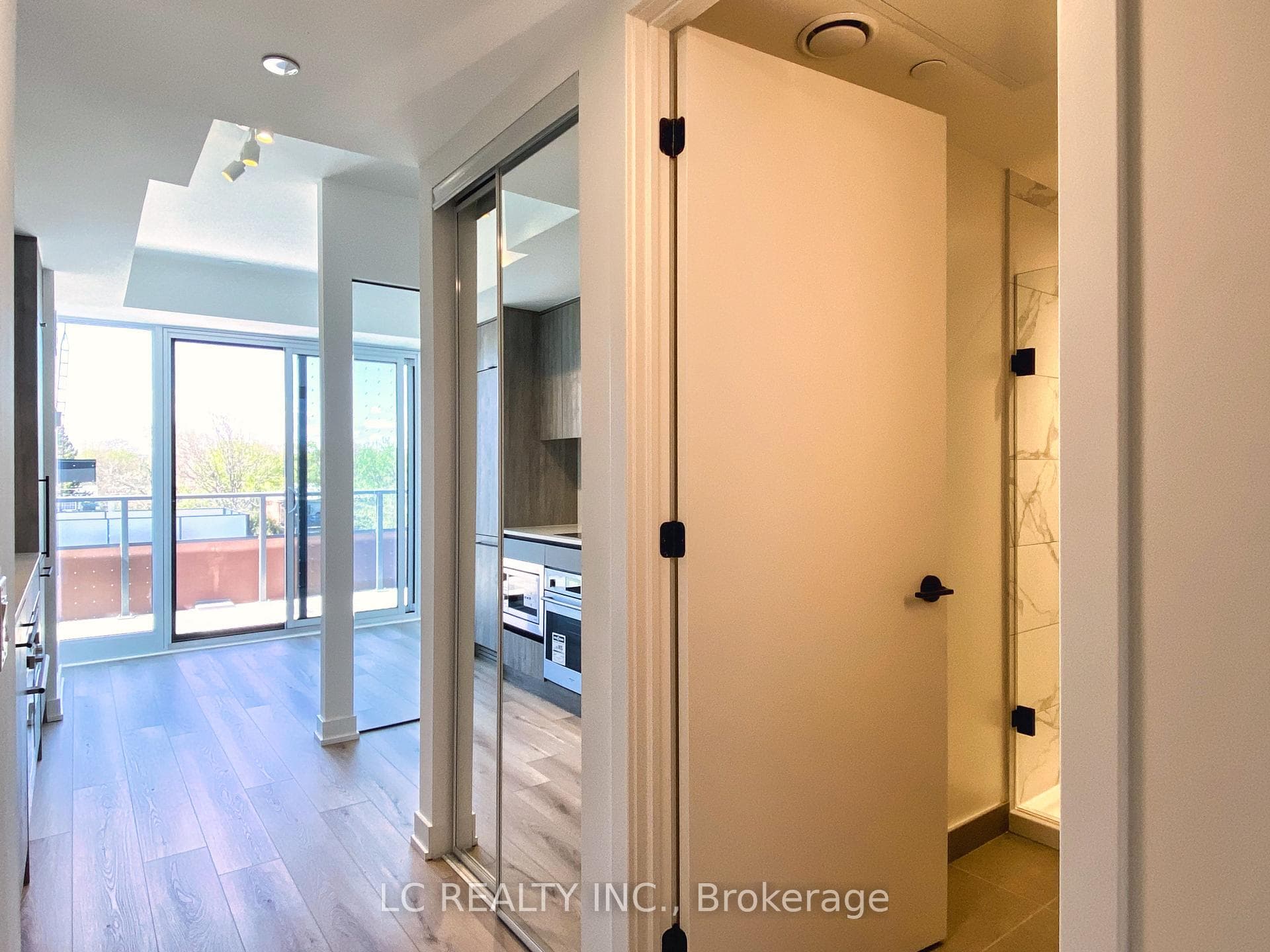 5 Lakeview Avenue Unit 418 photo 13