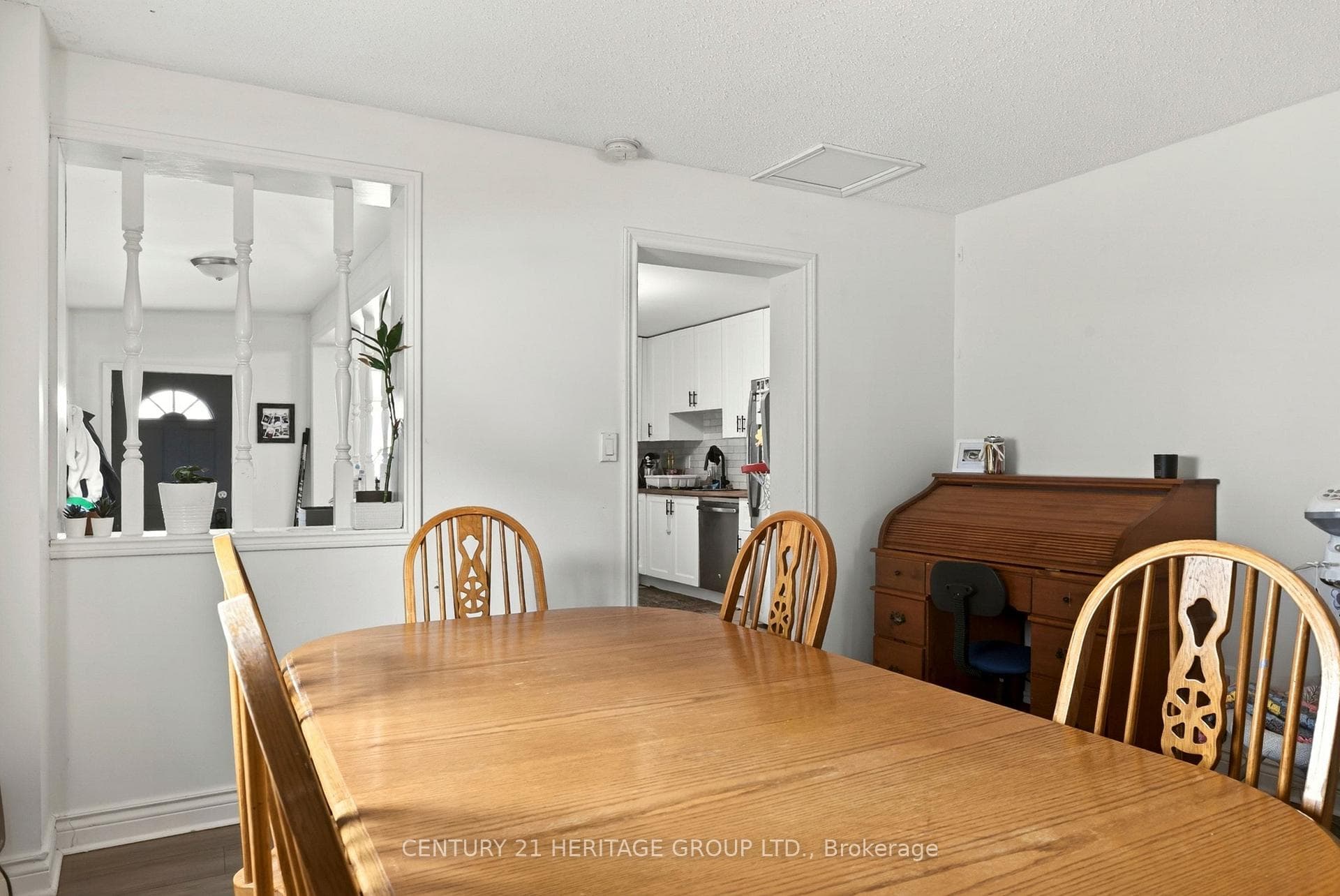62 Emerald Street photo 15