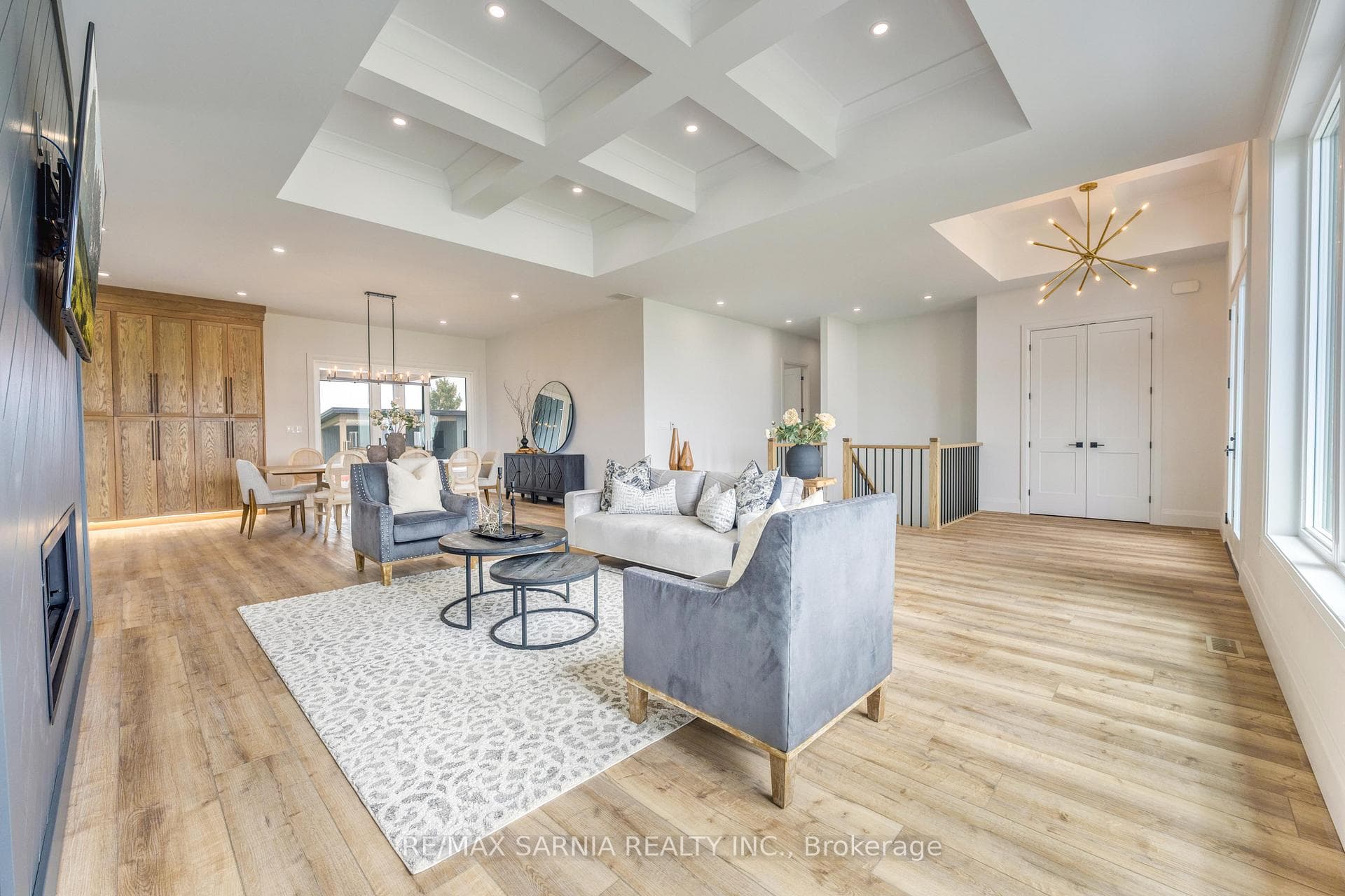 4110 CULLEN Drive photo 10