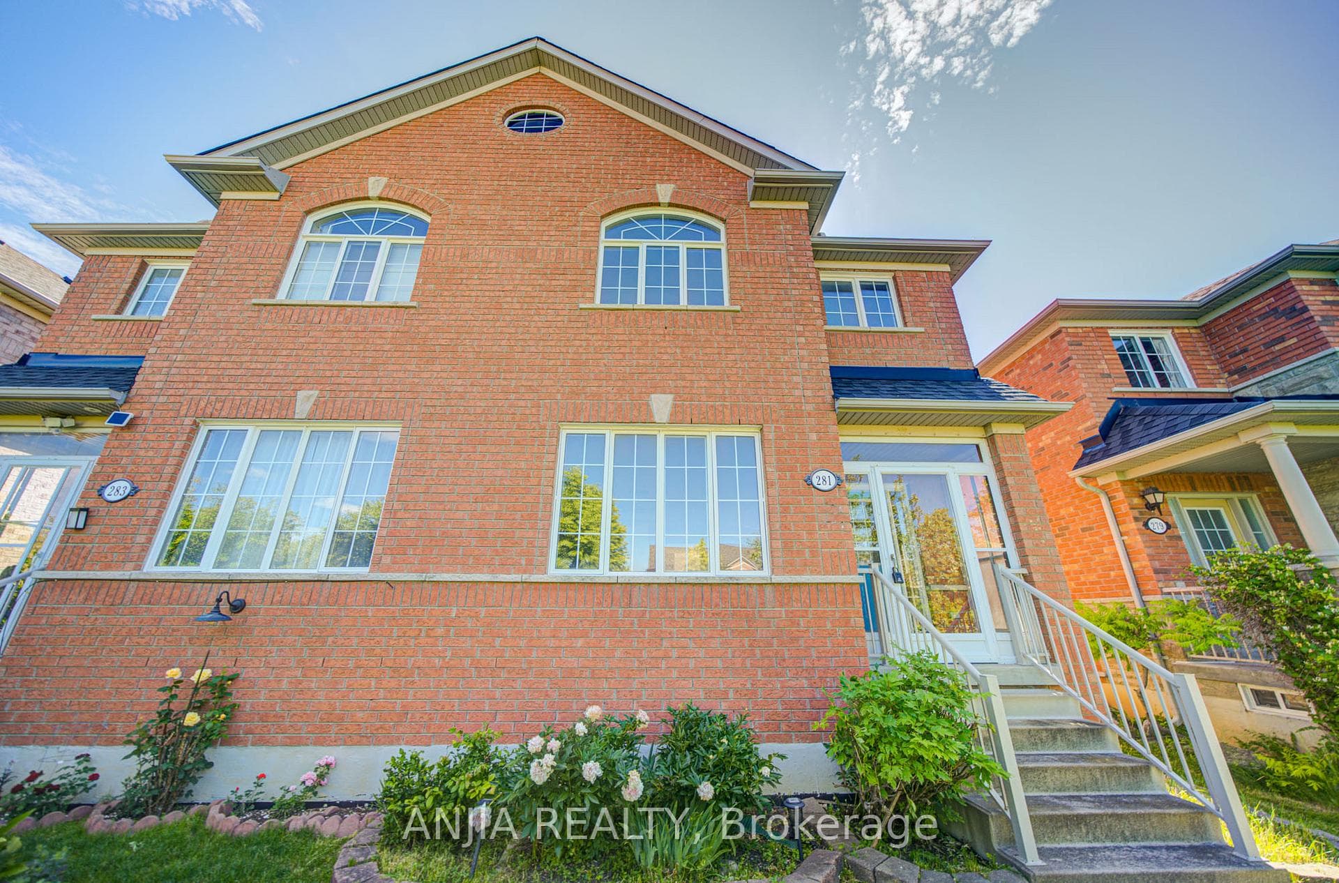 281 Mingay Avenue photo 1
