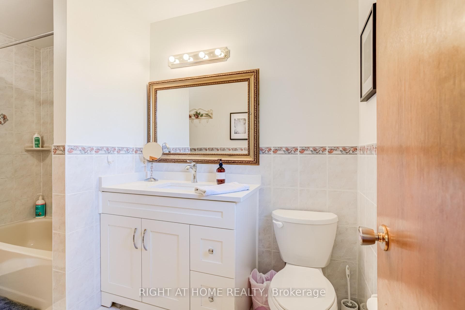 24 Joseph Street photo 15