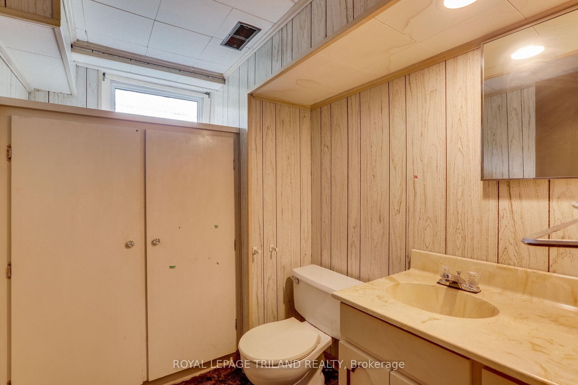 353A Manitoba Street Unit A photo 27