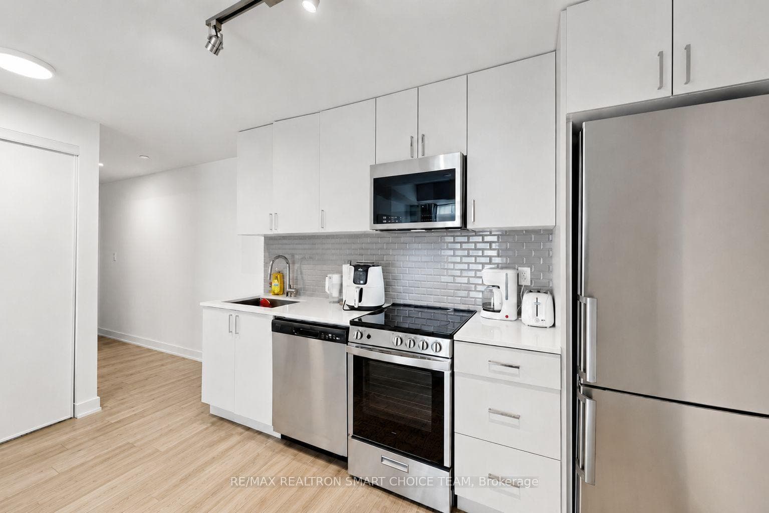 1005 Dundas Street Unit 364 photo 11