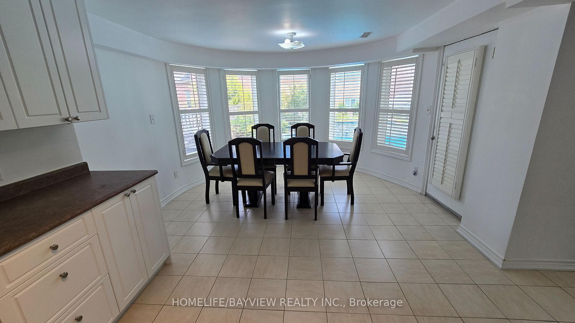 231 Bilbrough Street photo 6