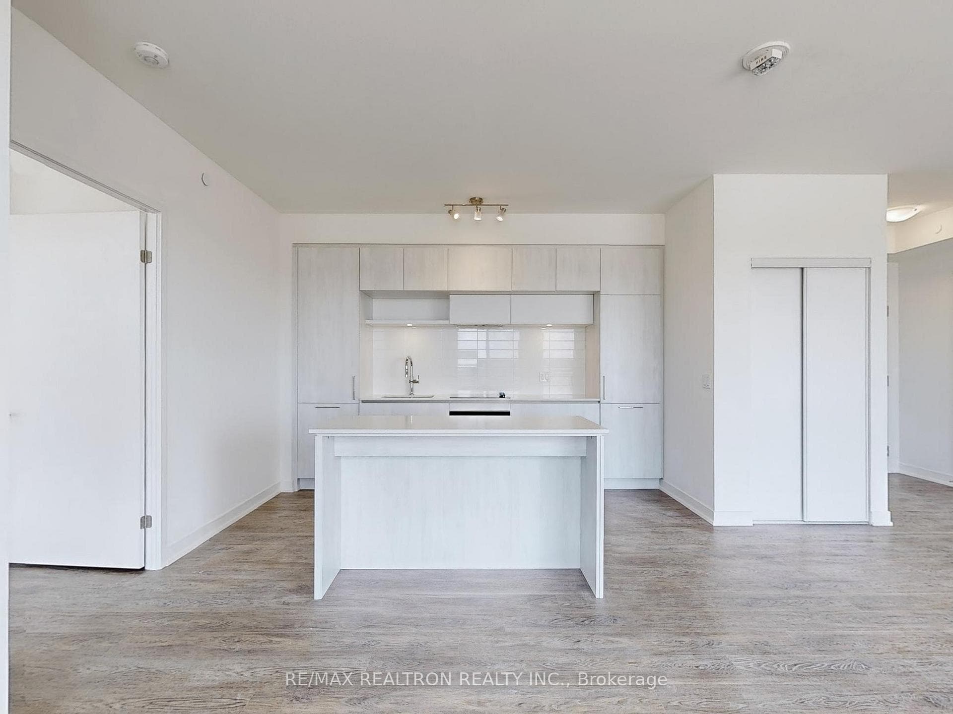 2 David Eyer Road Unit #627 photo 9