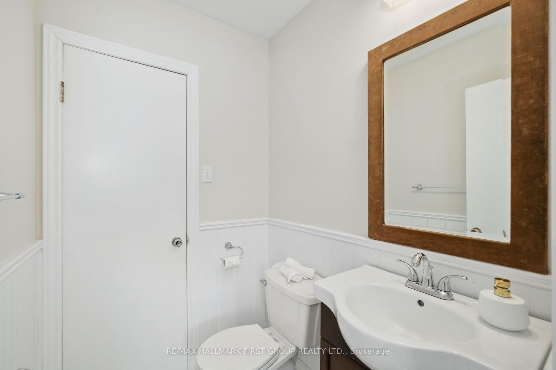 18 Moore Drive photo 32