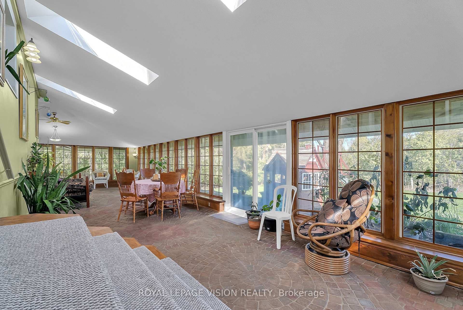 18 Archibald Road photo 11
