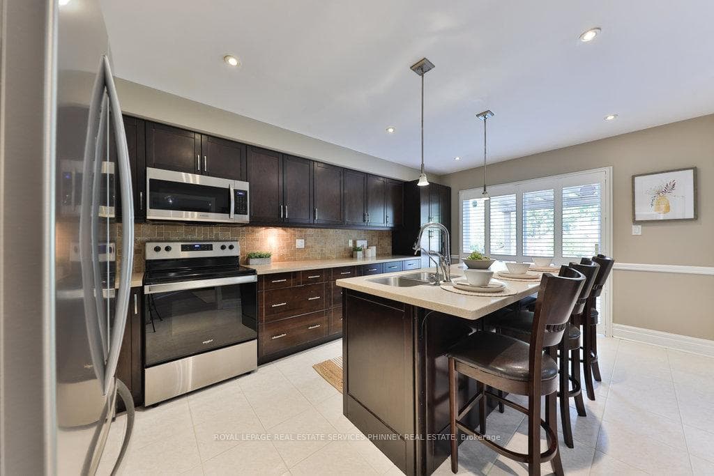 3341 Nutcracker Drive photo 4