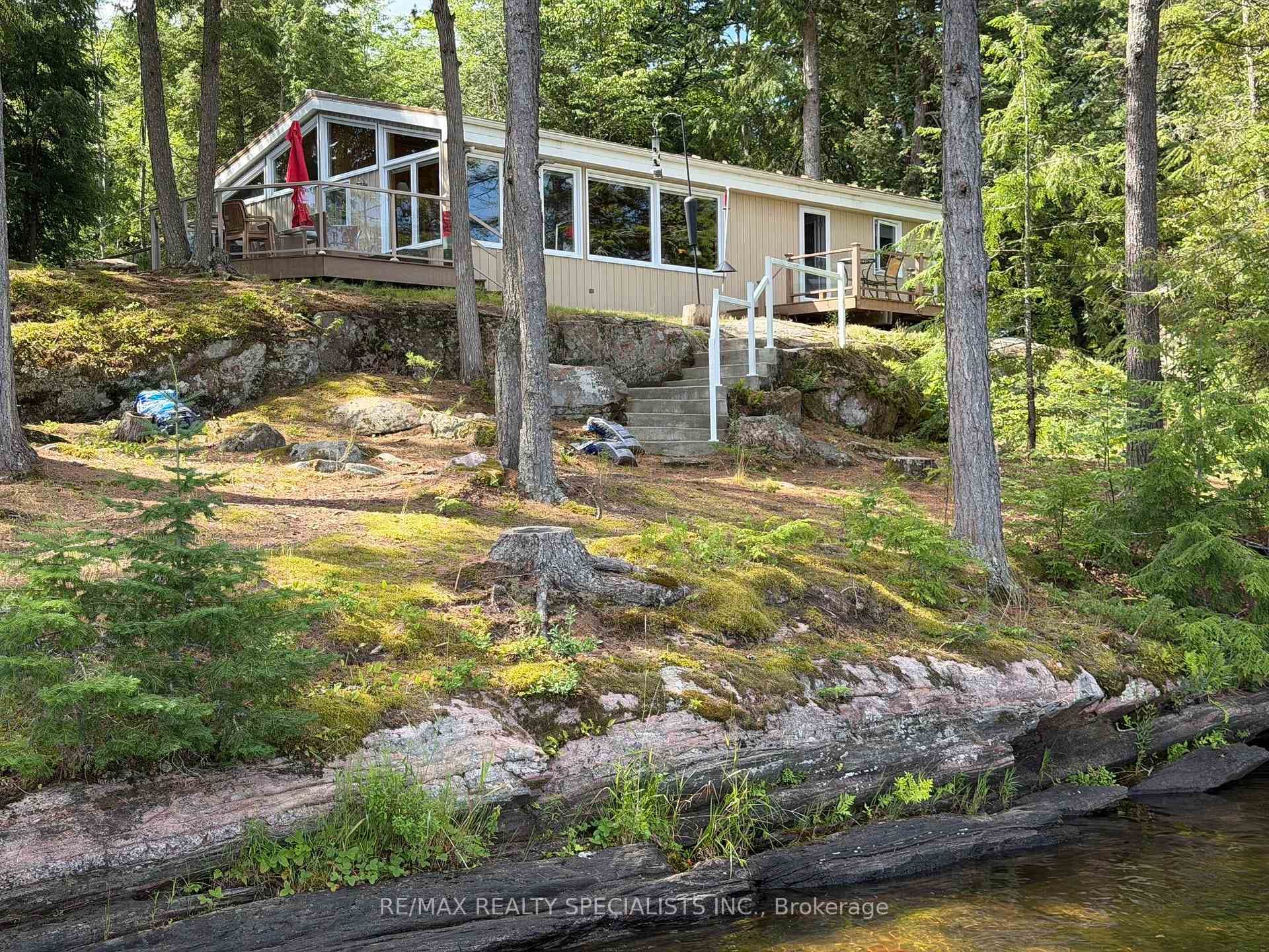 41 Chester Lane photo 2