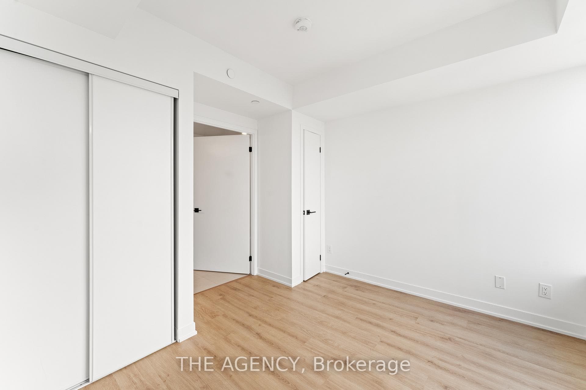 319 Jarvis Street Unit 3908 photo 13