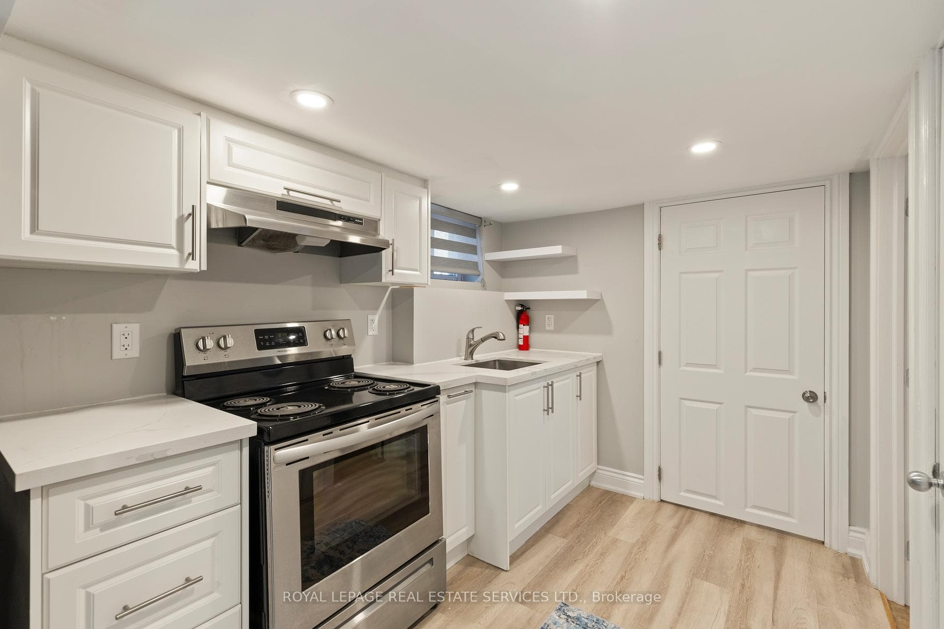 63 Port Street Unit Lower photo 12