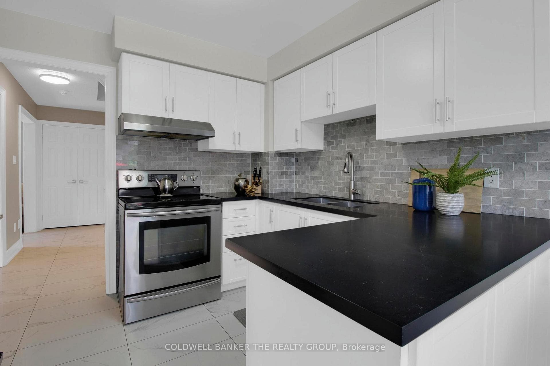 55 Zachary Drive photo 24