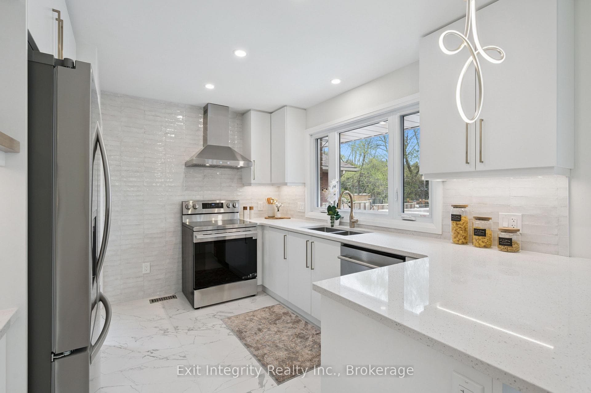 111 Ruskview Road photo 16