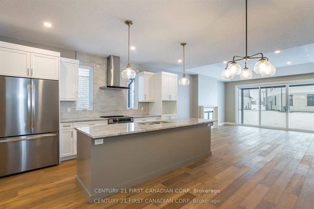 LOT 105 DARWIN Crescent photo 6
