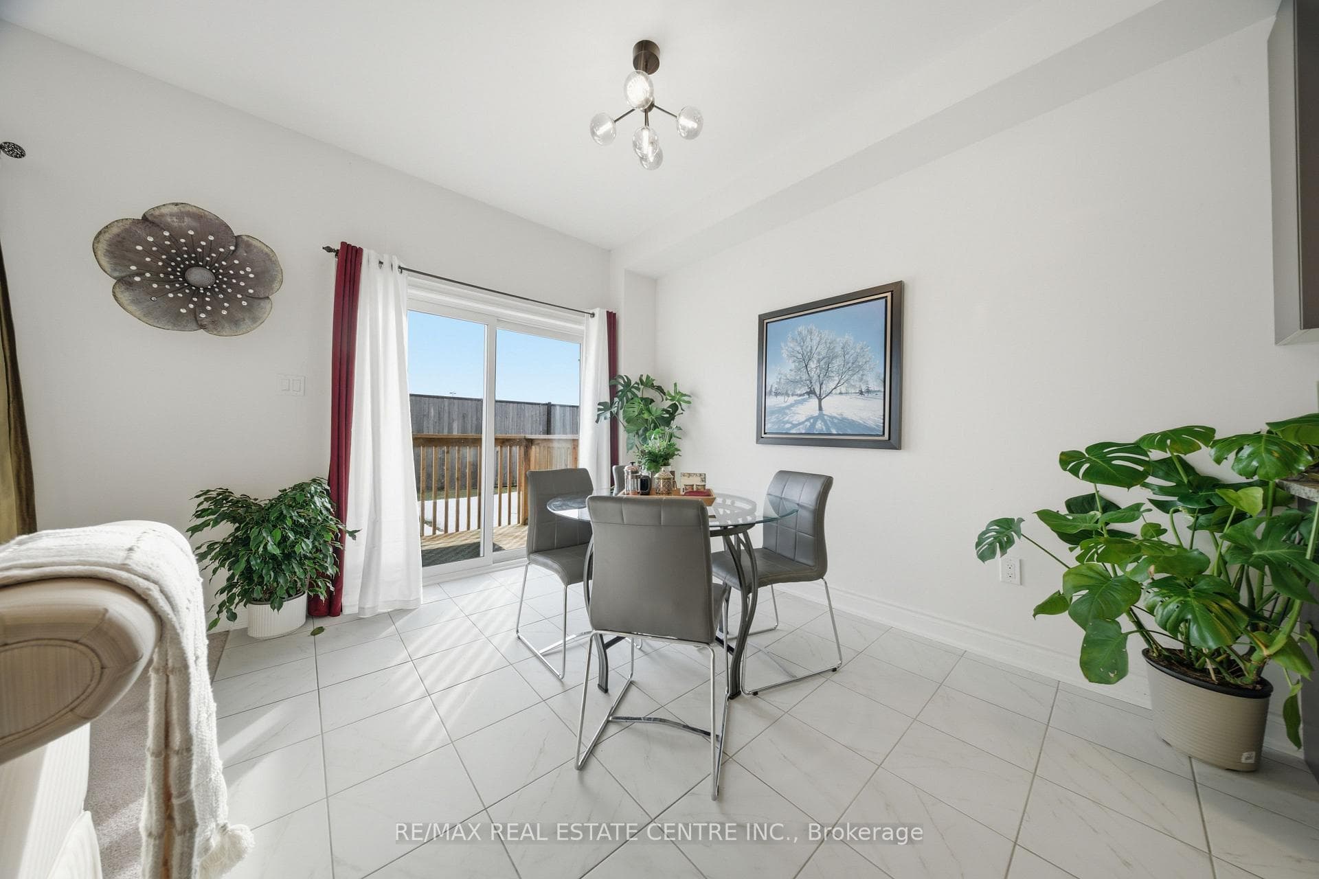 524 Brooks Street photo 15