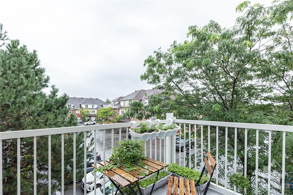 47 WATERBRIDGE Drive photo 15