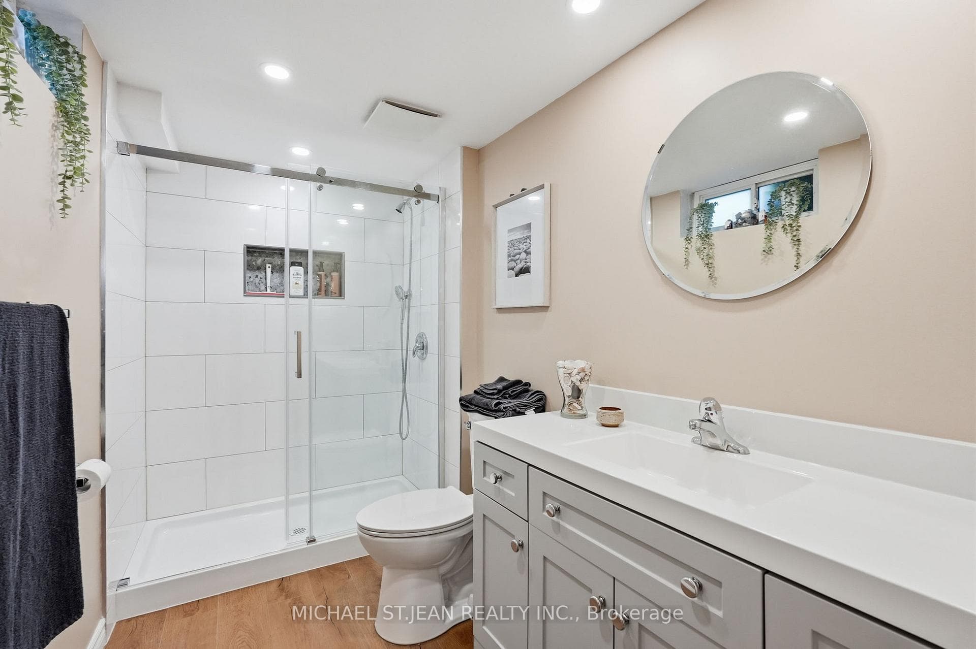 6 Darlington Drive photo 41