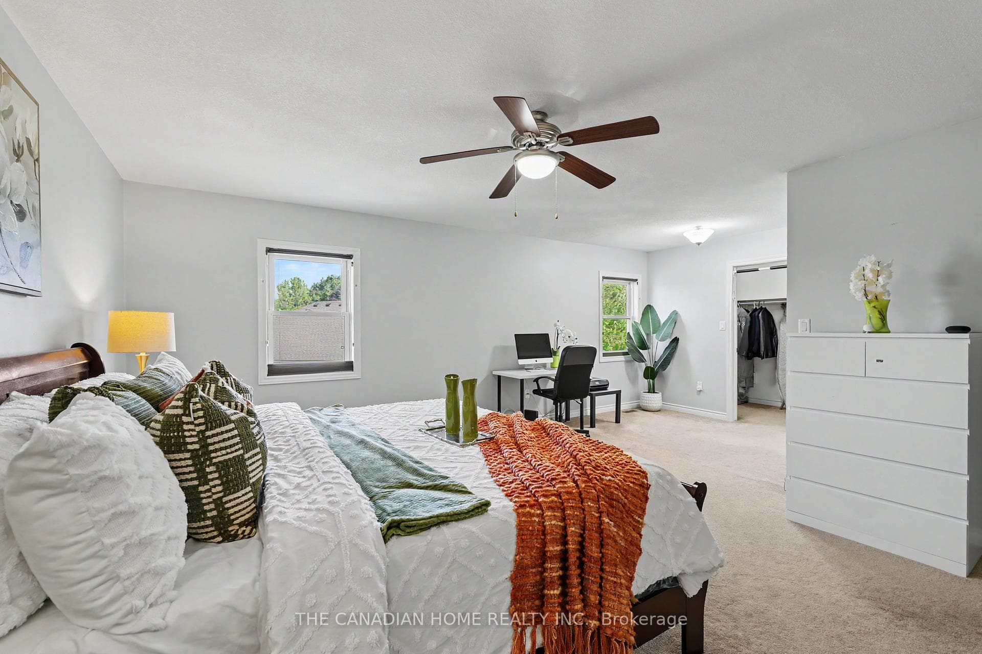 219 PICTON Street photo 20