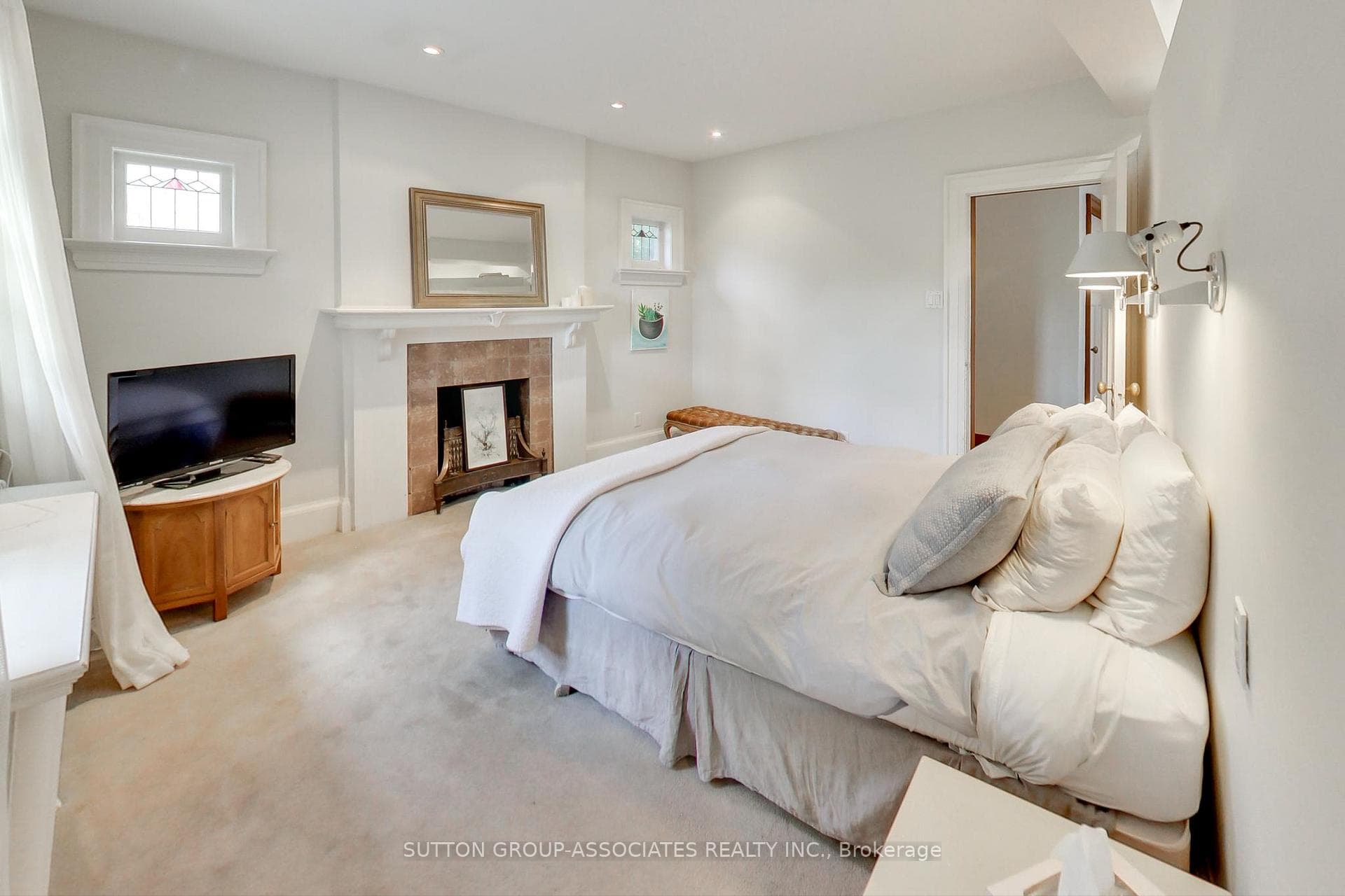 14 Bracondale Hill Road photo 22