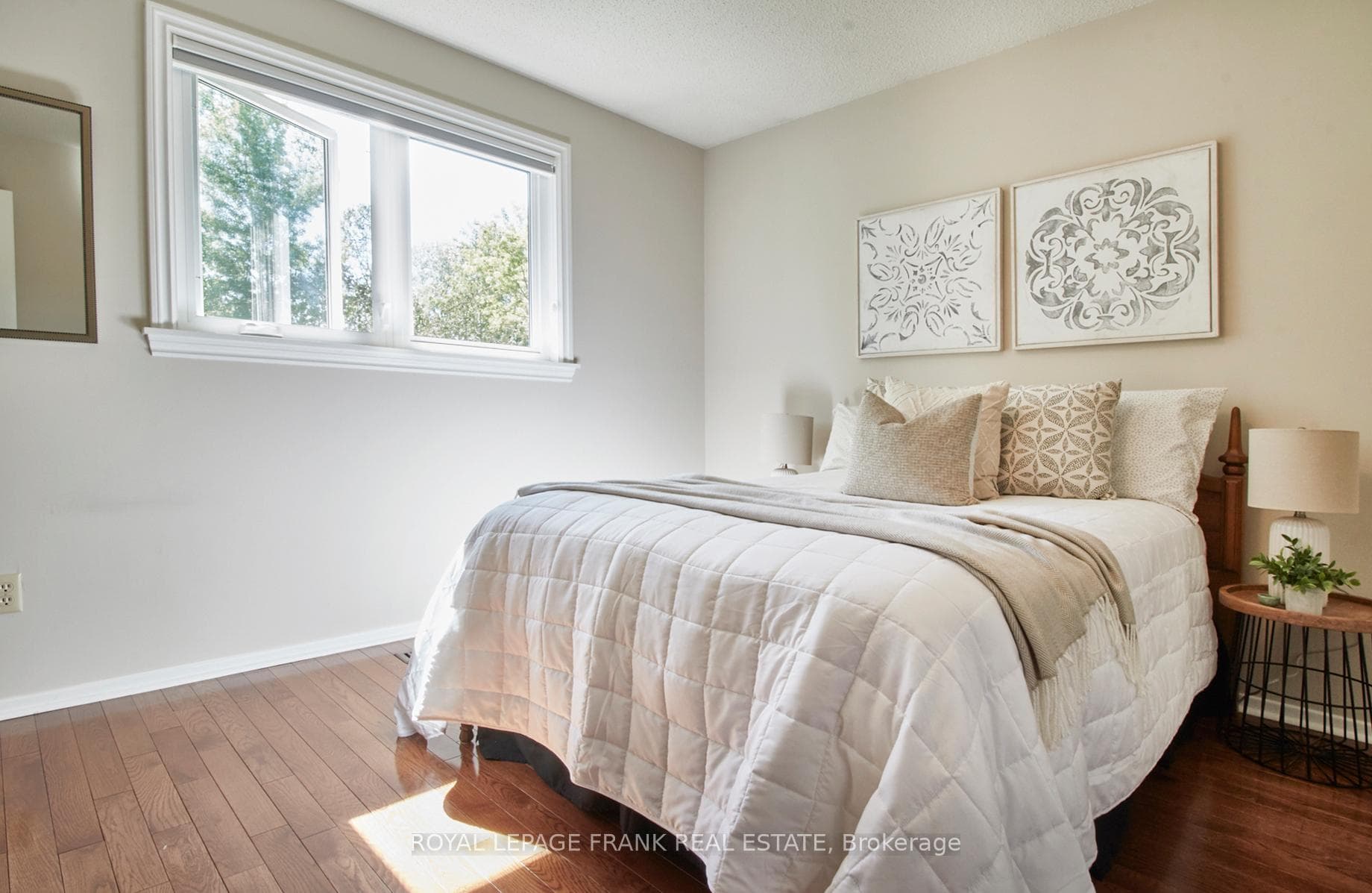 62 Chester Crescent photo 27